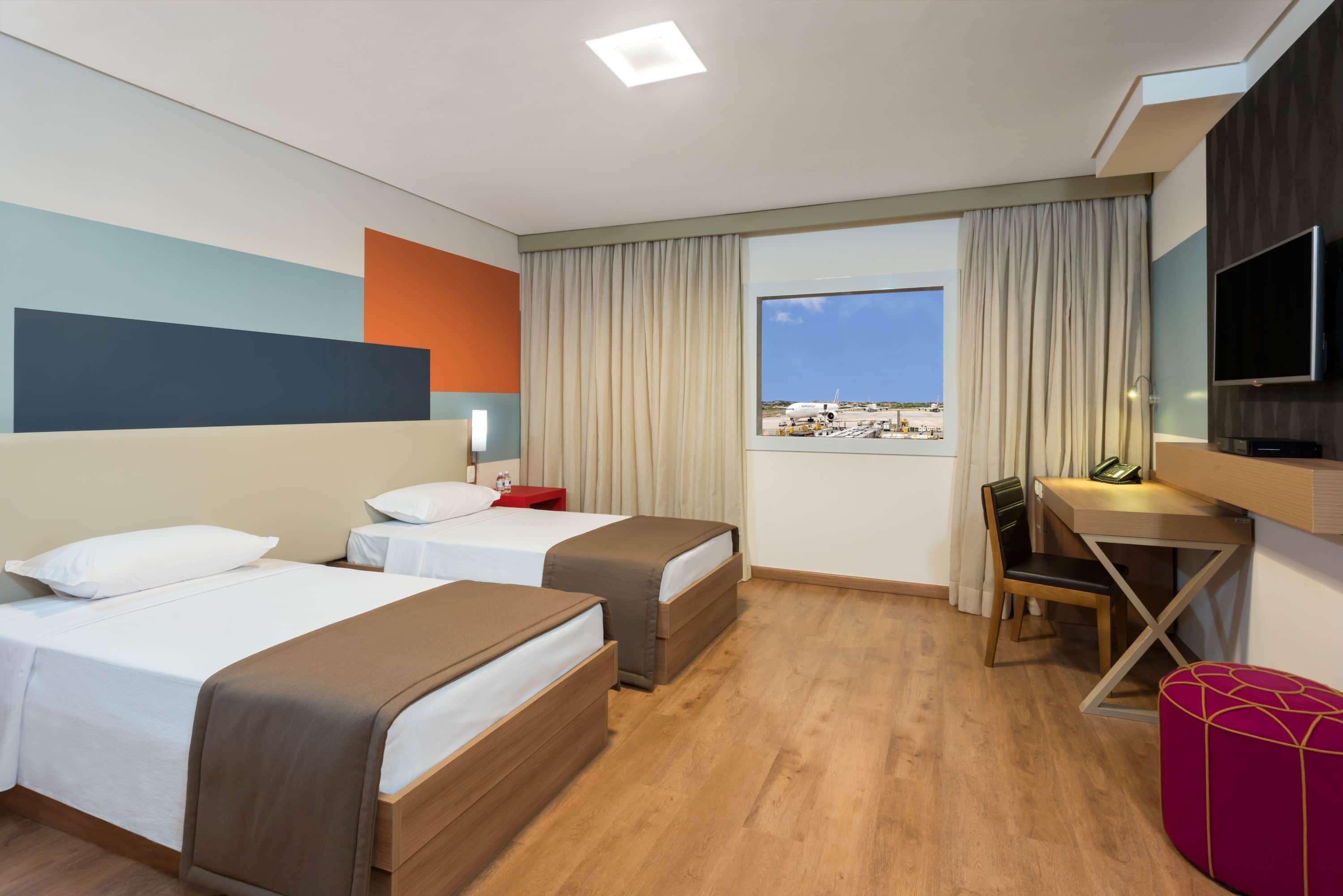 ホテル Tryp By Wyndham Sao Paulo Guarulhos Airport エクステリア 写真