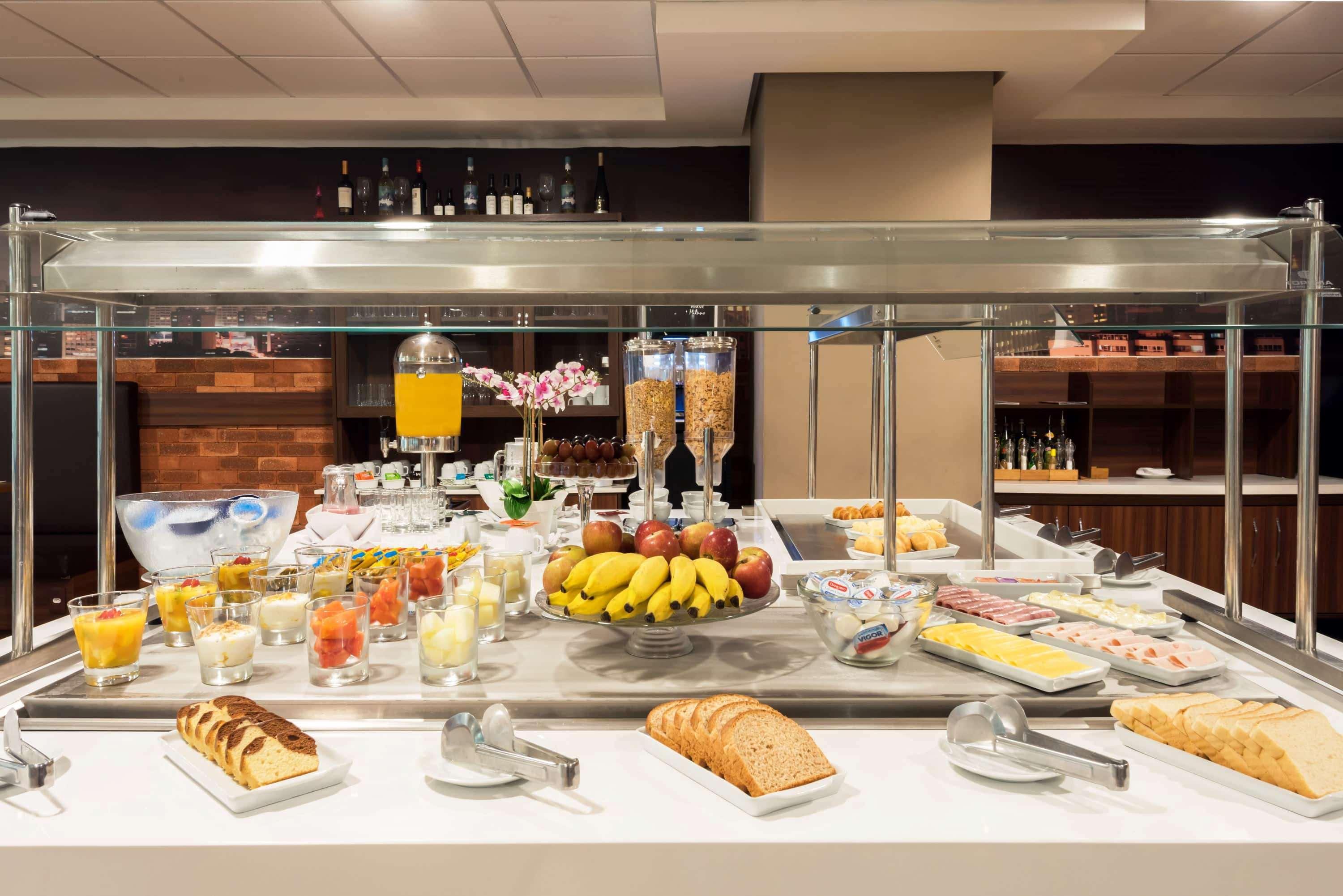 ホテル Tryp By Wyndham Sao Paulo Guarulhos Airport エクステリア 写真