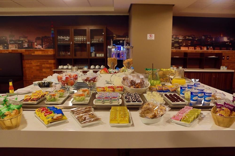 ホテル Tryp By Wyndham Sao Paulo Guarulhos Airport エクステリア 写真