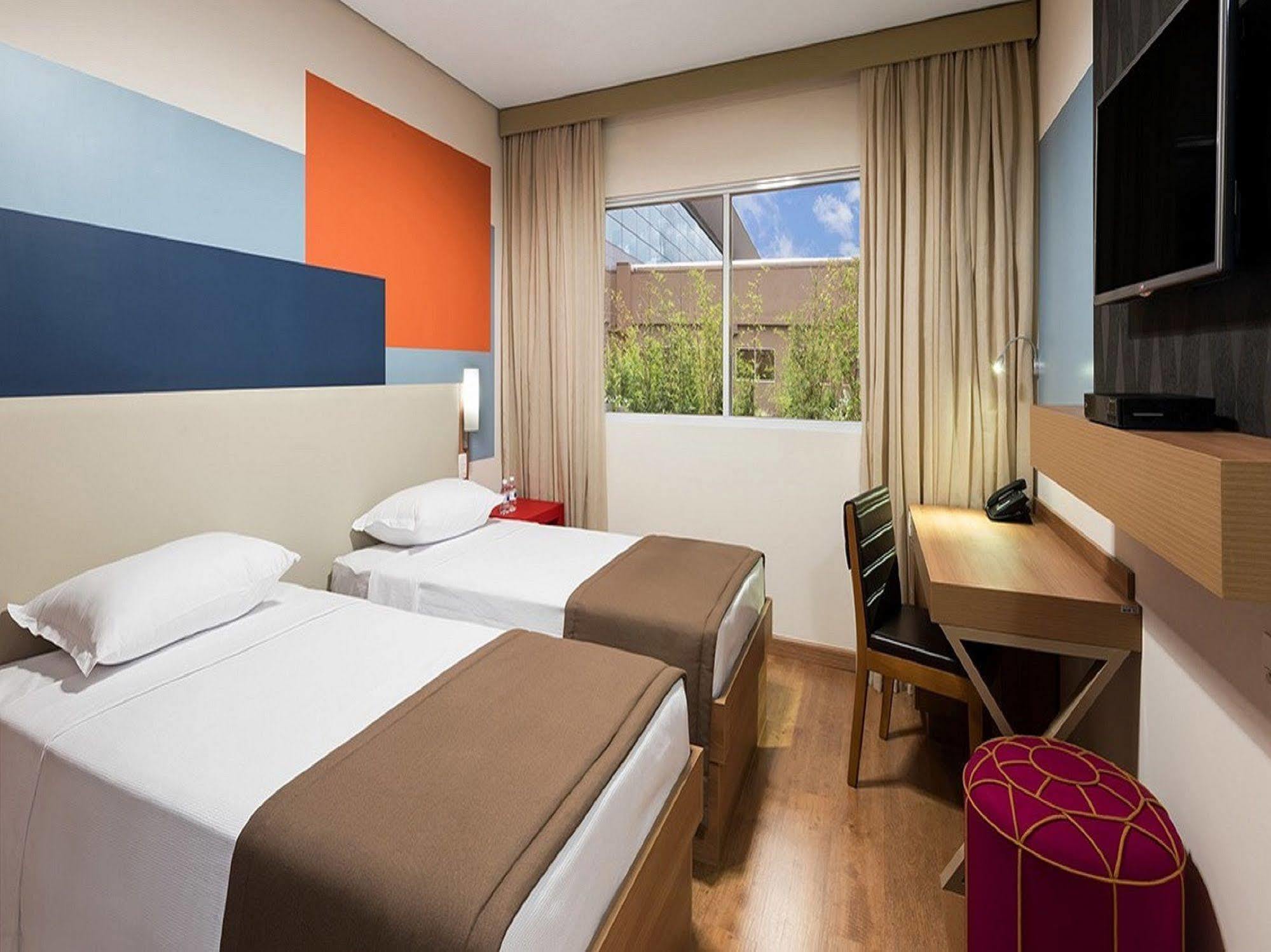 ホテル Tryp By Wyndham Sao Paulo Guarulhos Airport エクステリア 写真